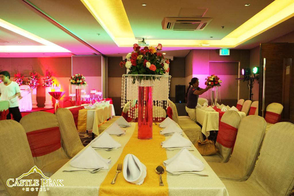 Castle Peak Hotel Cebu Exterior foto