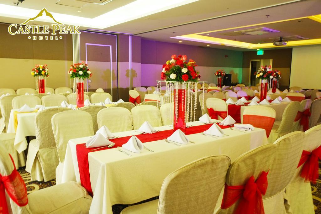 Castle Peak Hotel Cebu Exterior foto